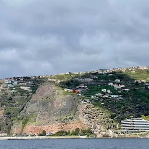 Zeza's Sky Calheta (Madeira)