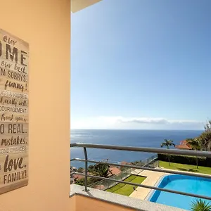 Peace Haven Ll Calheta (Madeira)